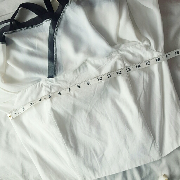 Bardot | NWT Off Sholder White Top - Picture 8 of 8